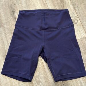 Lululemon purple wunder train shorts 8”